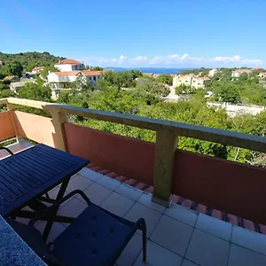Apartman Village, Sali